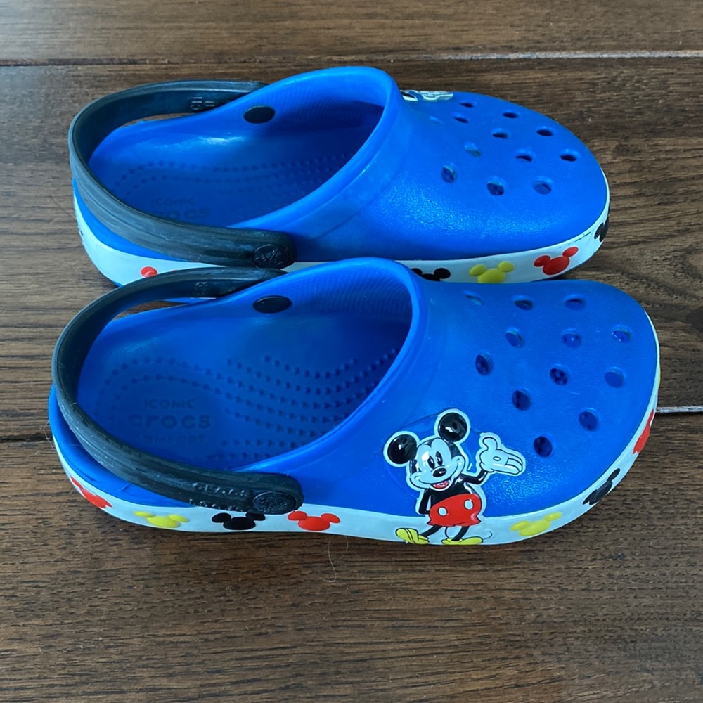 Crocs Micky Mouse size 11.